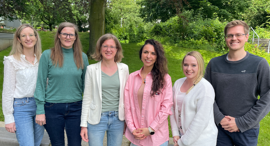 Group picture of the employees of the NIERS Institute