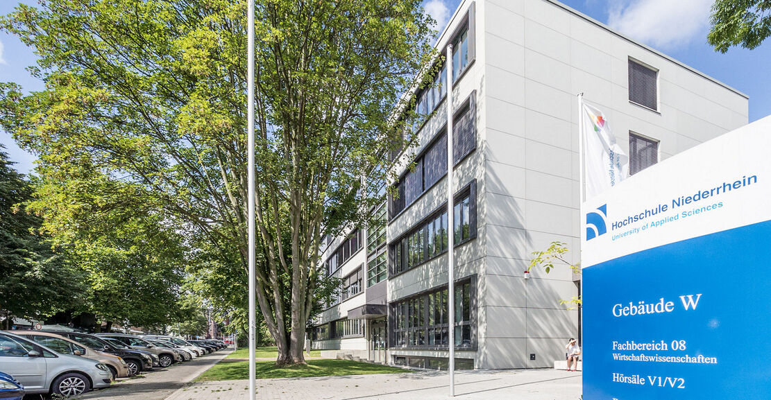 Fachbereich Wirtschaftswissenschaften - Gebäude W Fachbereich Wirtschaftswissenschaften - Gebäude W