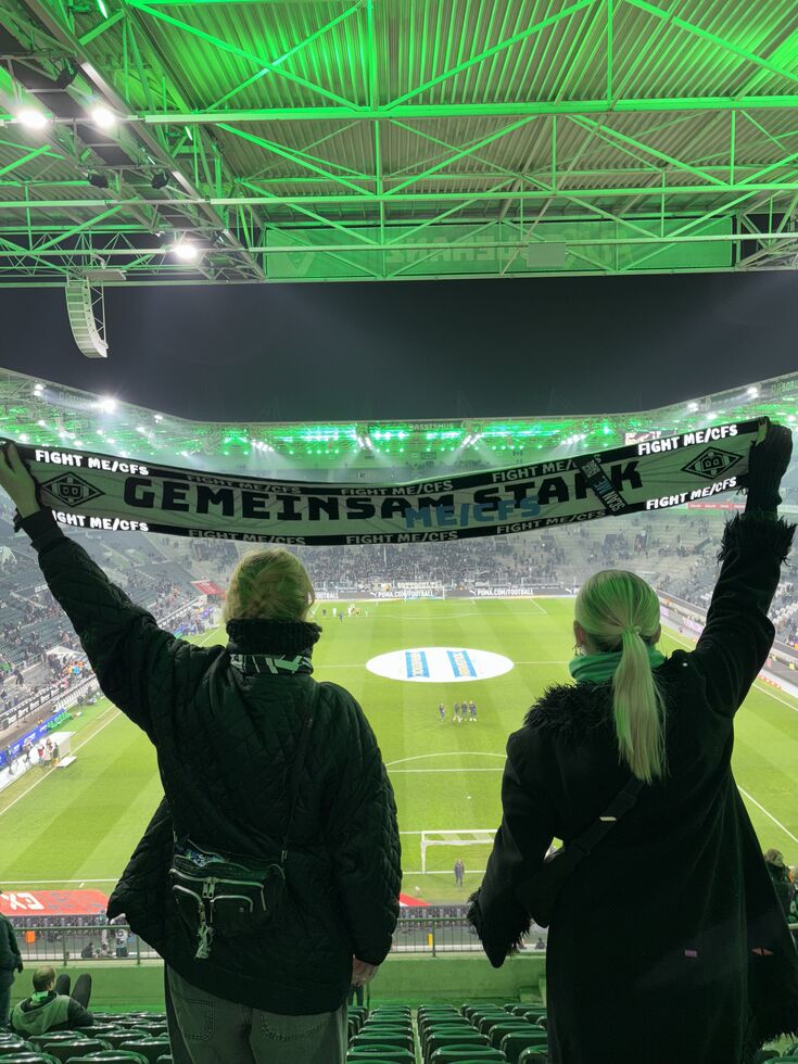 Team 6: A scarf that connects and creates awareness