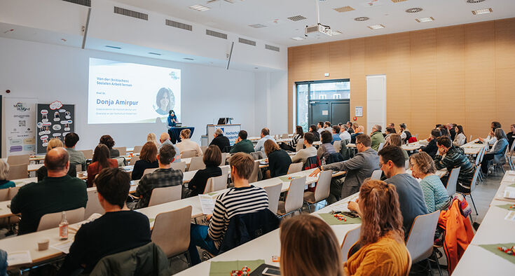 The conference of the "MINT in Mind" network for the region brought together many stakeholders. Copyright: Matthias Heuser I NEUARTIG Foto & Videoagentur I www.neu-artig.com / Kremintec