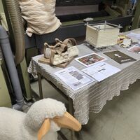 Presentation of the work from the experimental knitting course "Karma - good things (come back), during the "MG zieht an" fair 2026