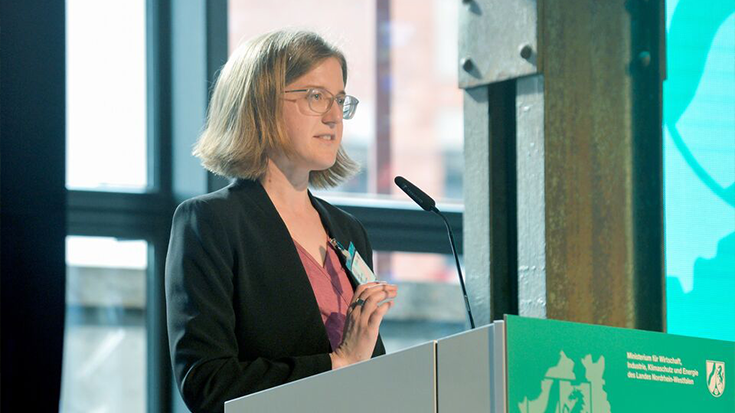 Angelika Krehl presents at Regional political awakening in NRW