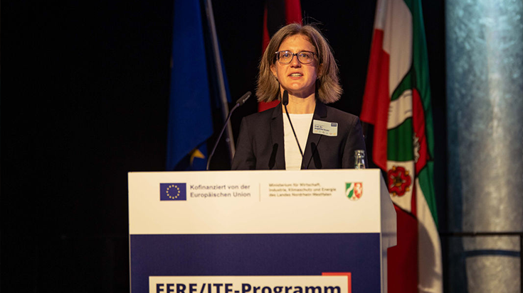 In her invited lecture "Regional transformation processes in North Rhine-Westphalia. 