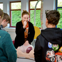 Boys' Day: A day as a midwife