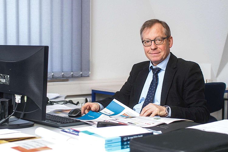 Prof Gerrit Heinemann